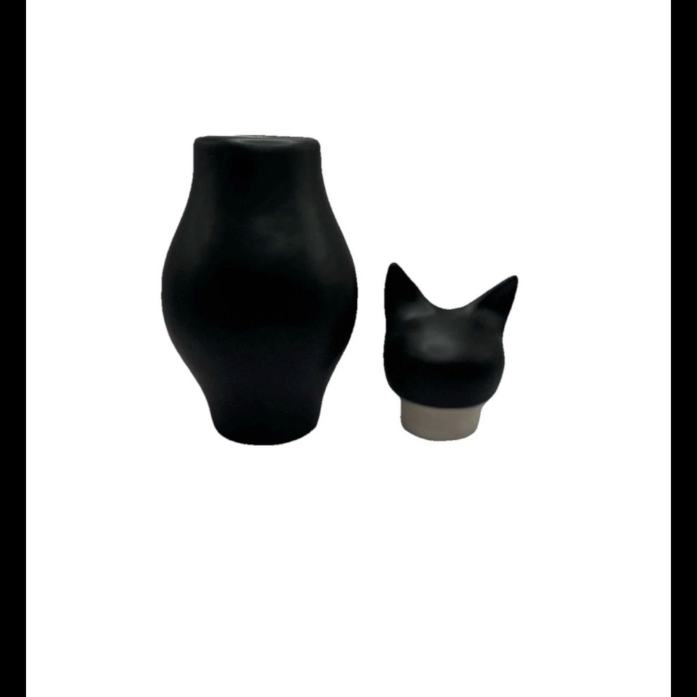 Basset Cat Urn - Picture 5 of 8